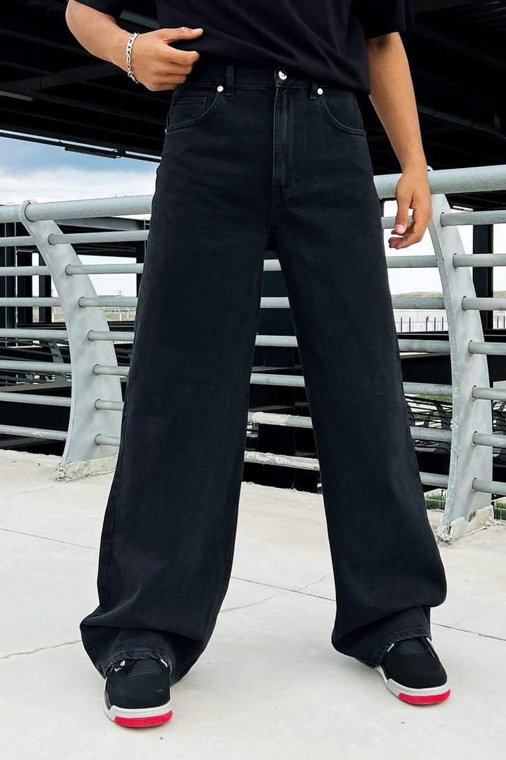 Basic Siyah Baggy Jean