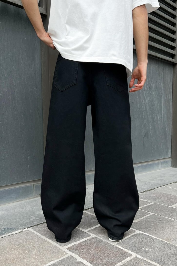 Basic Siyah Baggy Jean