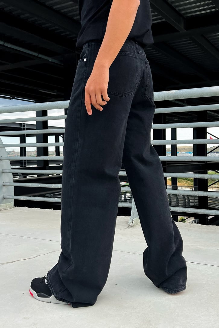 Basic Siyah Baggy Jean
