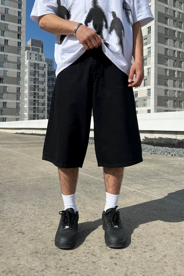 Basic Siyah Baggy Şort
