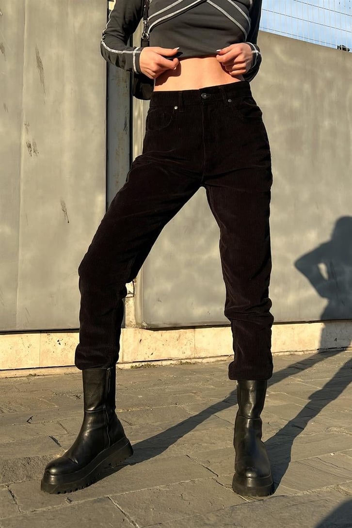 Basic Siyah Kadife Pantolon