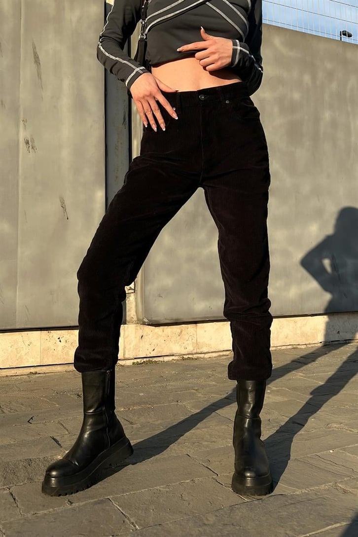Basic Siyah Kadife Pantolon