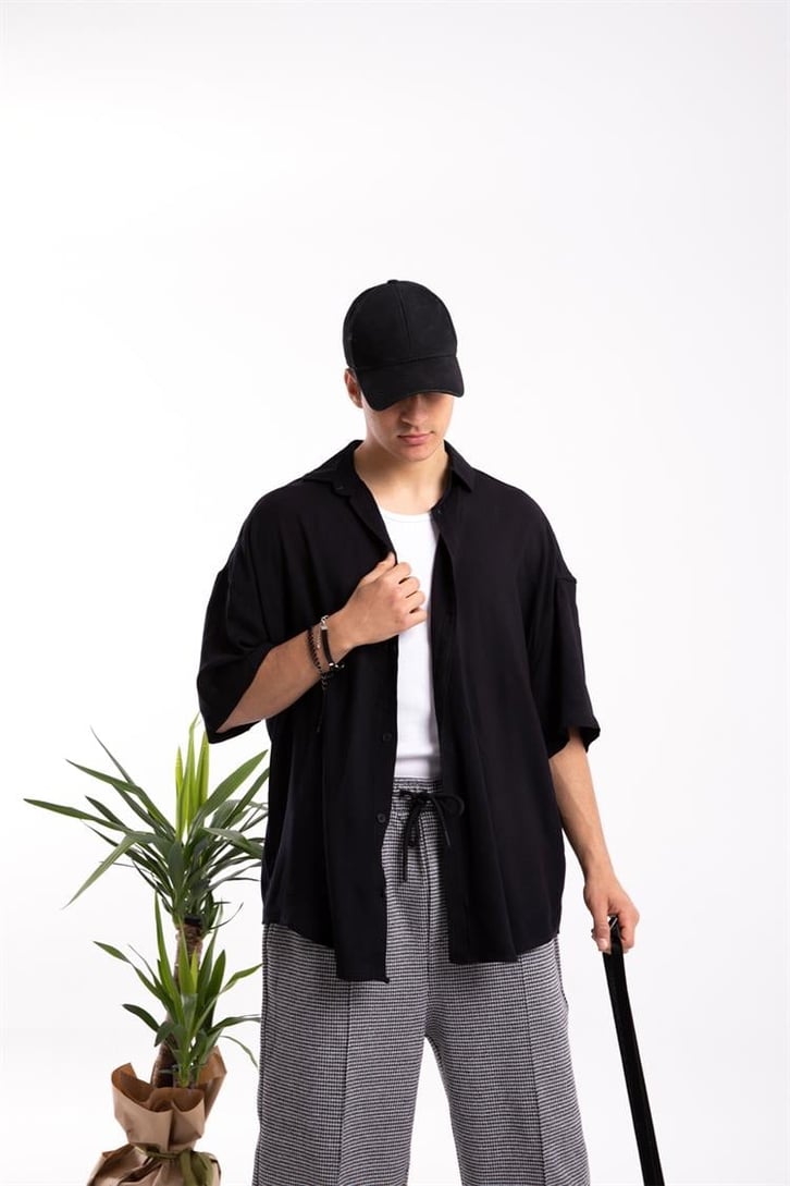 Basic Siyah Oversize Kısa Kol Gömlek