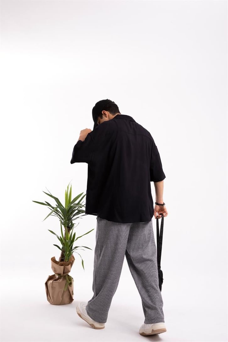 Basic Siyah Oversize Kısa Kol Gömlek