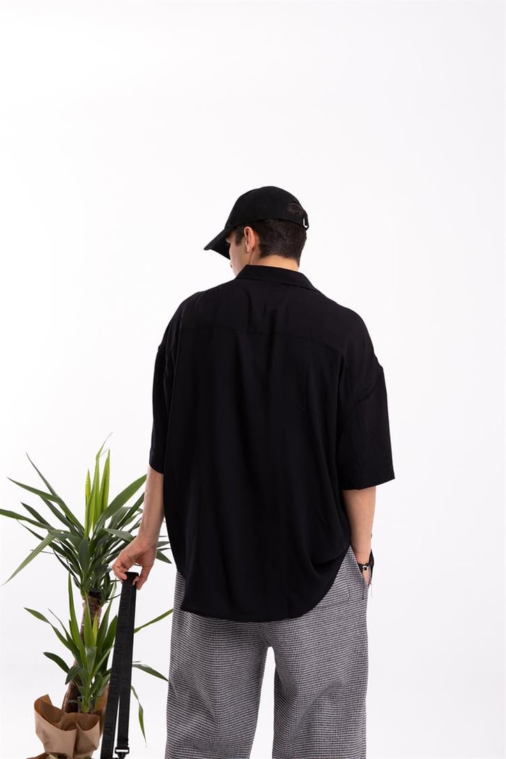 Basic Siyah Oversize Kısa Kol Gömlek