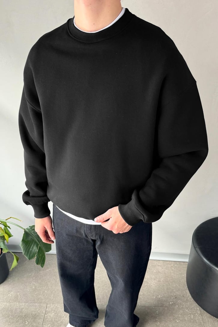 Basic Siyah Oversize Sweatshirt