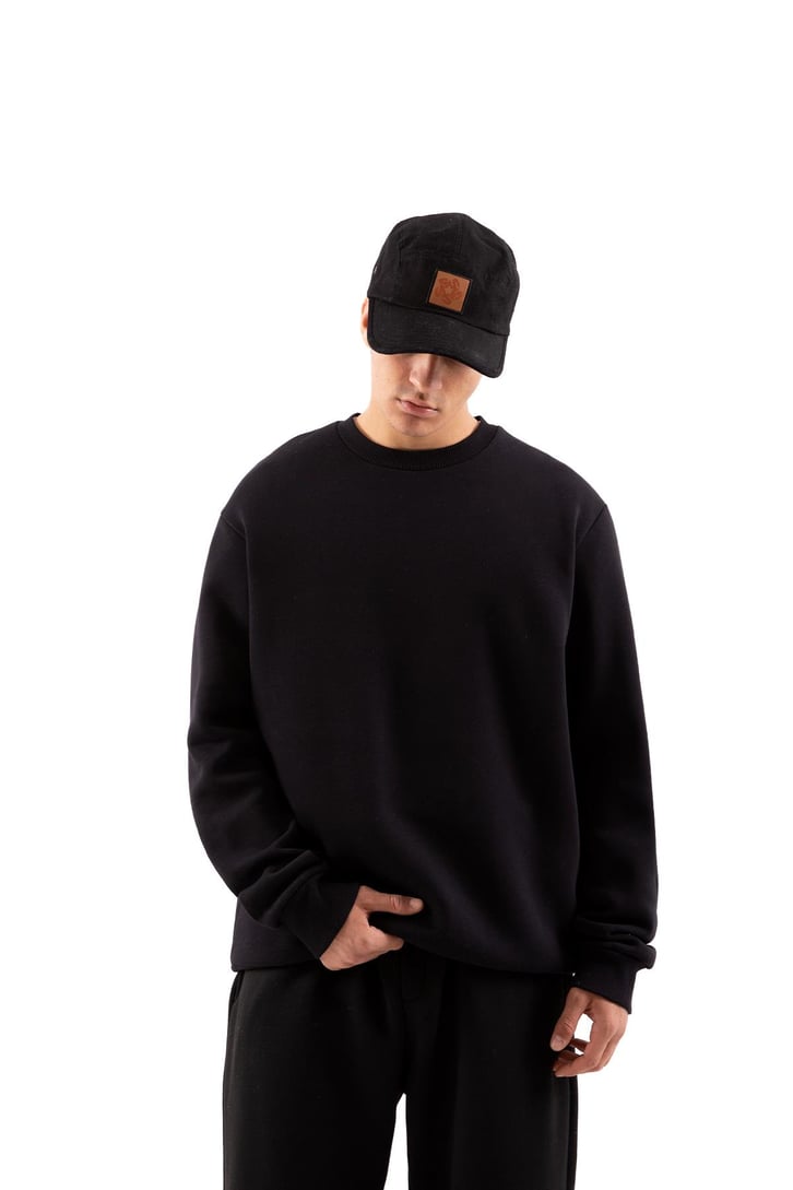 Basic Siyah Oversize Sweatshirt