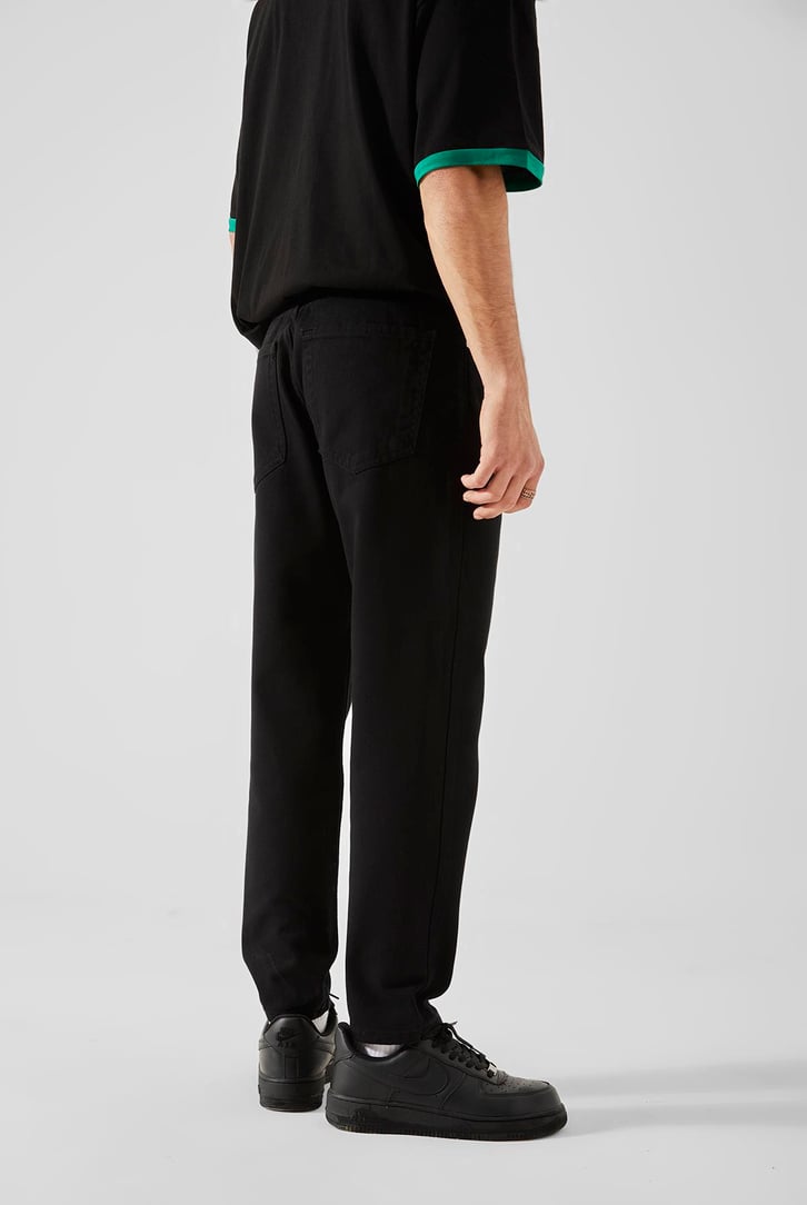 Basic Siyah Regular Jean