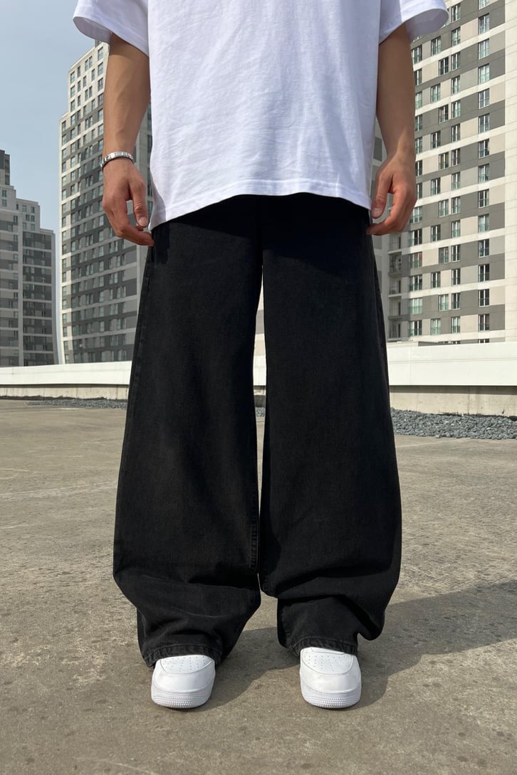 Basic Siyah Super Baggy Jean