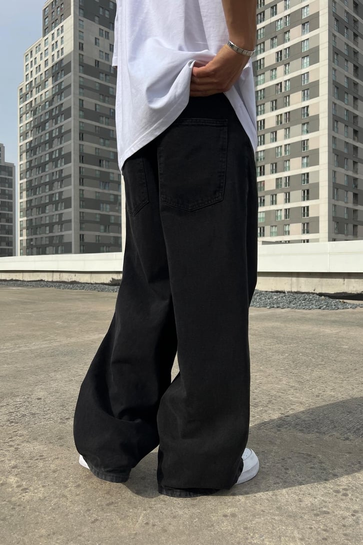 Basic Siyah Super Baggy Jean