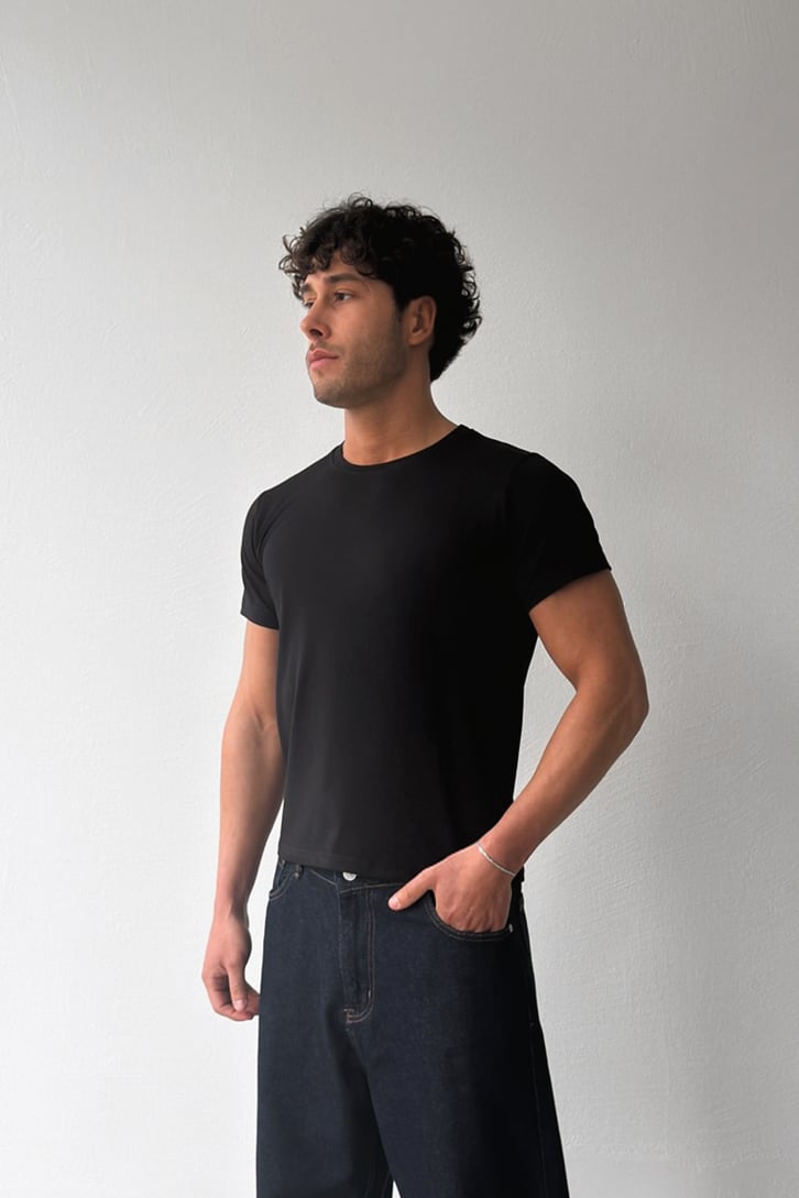 Basic Slim Fit Tişört