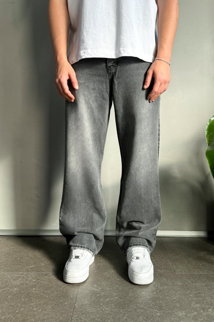 Basic Super Baggy Jean