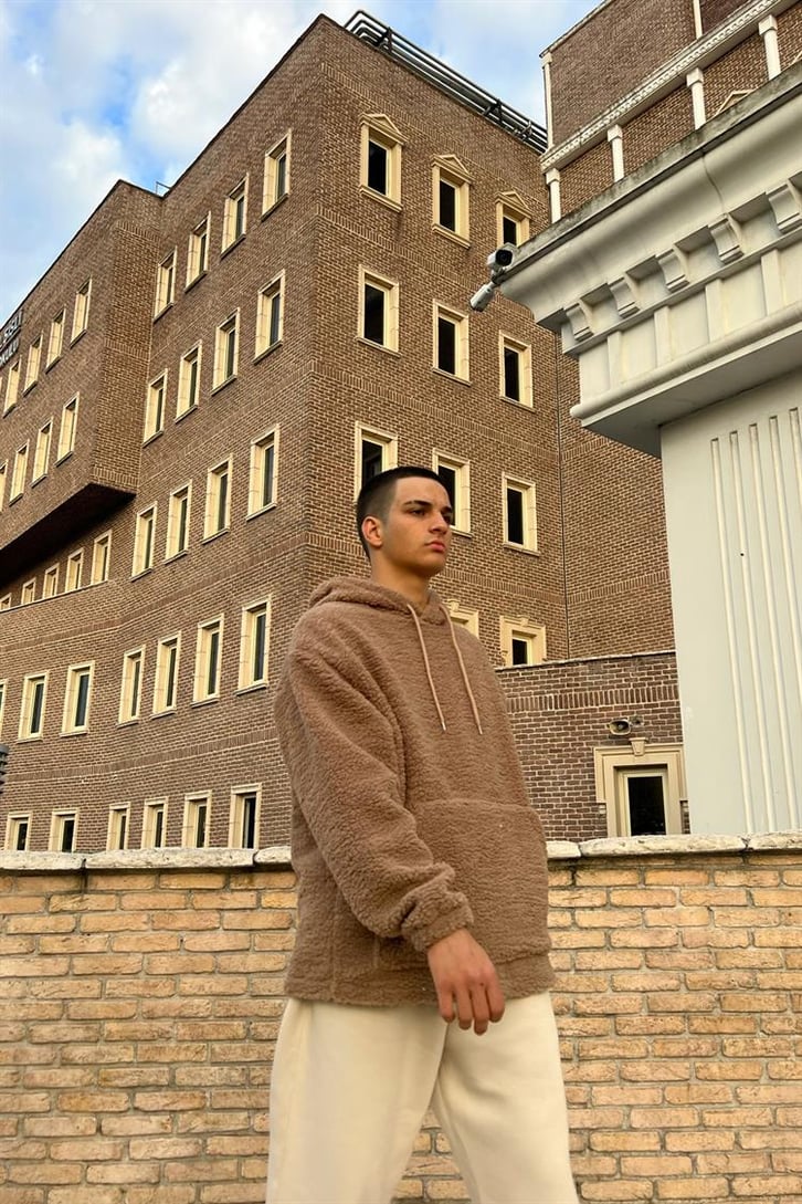 Basic Sütlü Kahve İçi Pamuklu Peluş Hoodie