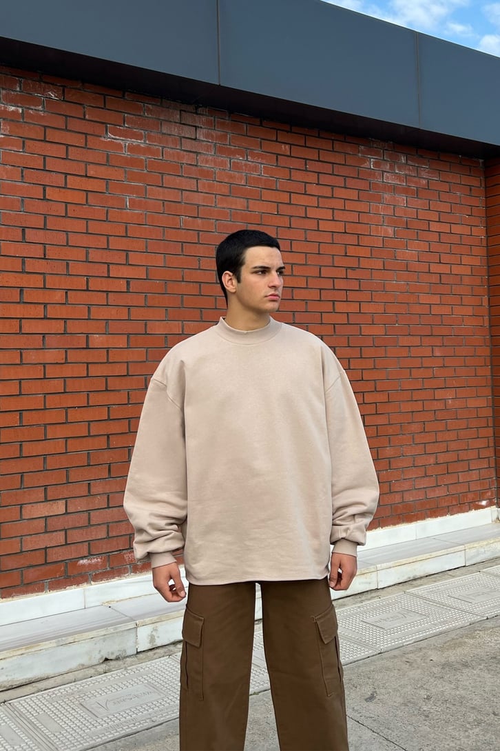 Basic Sütlü Kahve Oversize Sweatshirt