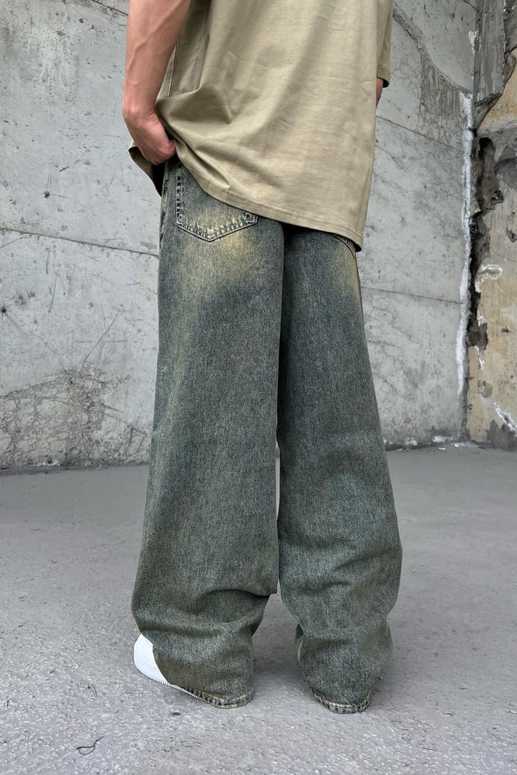Basic Vintage Green Washed Baggy Jean