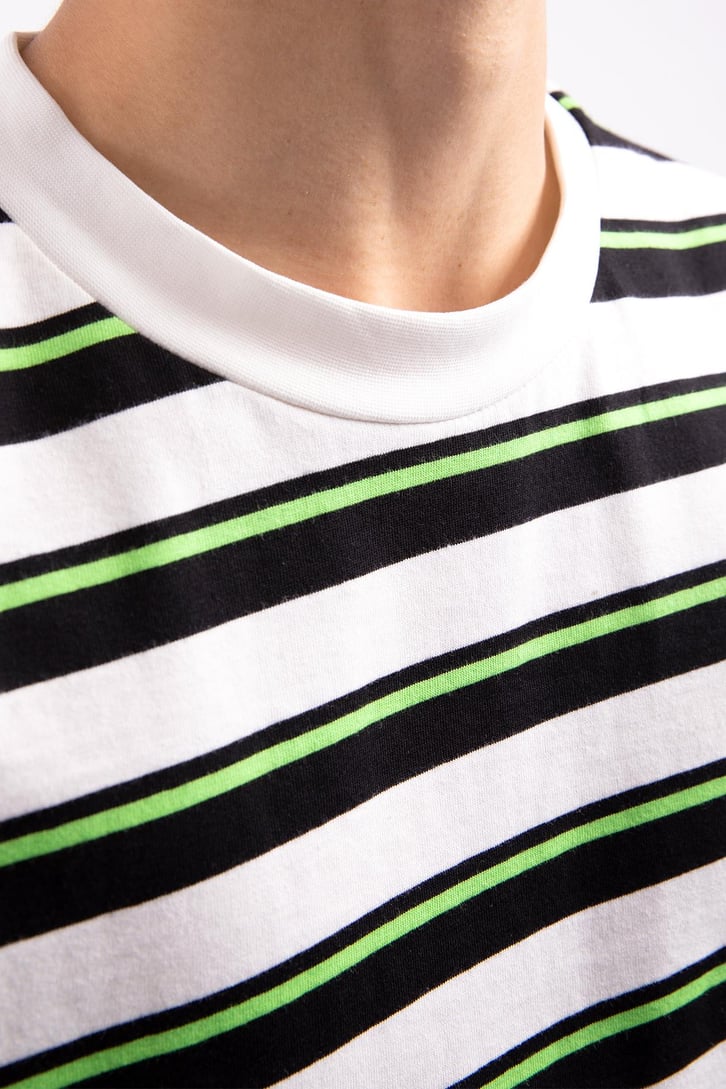 Basic Yeşil Çizgili Oversize Tshirt