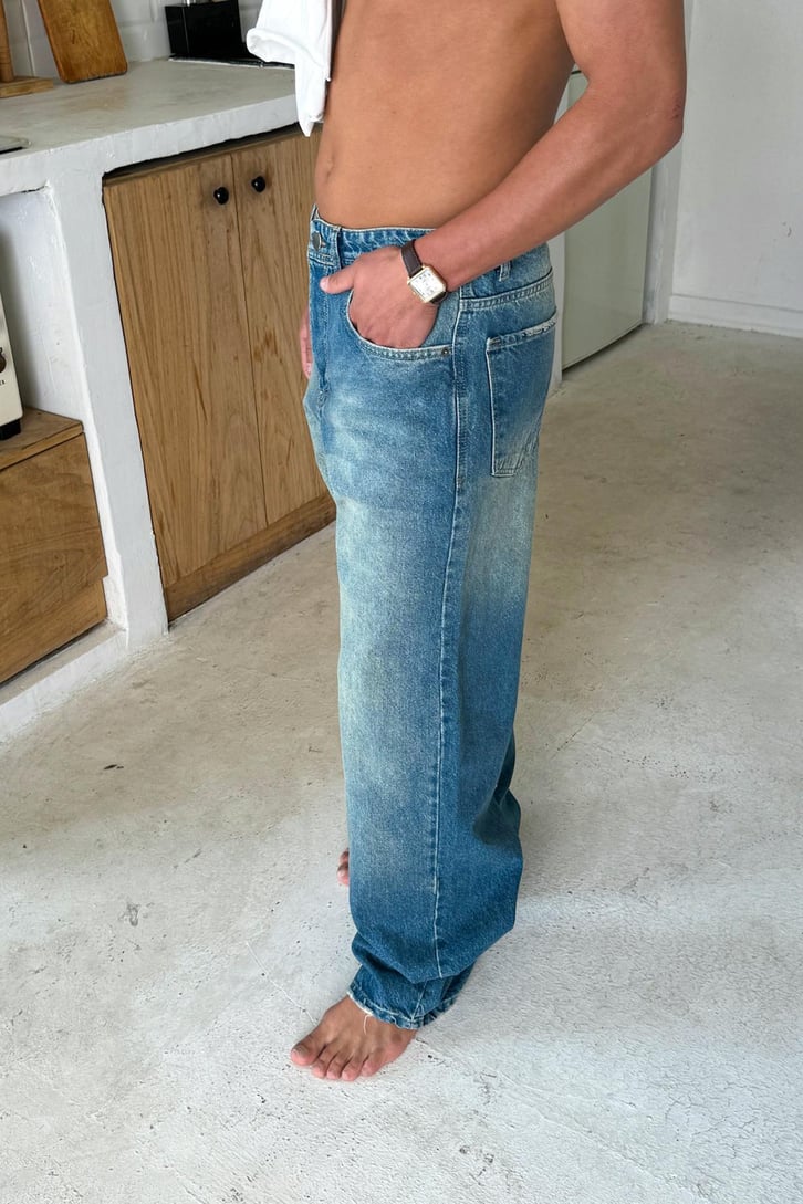 Basic Yıkamalı Regular Jean