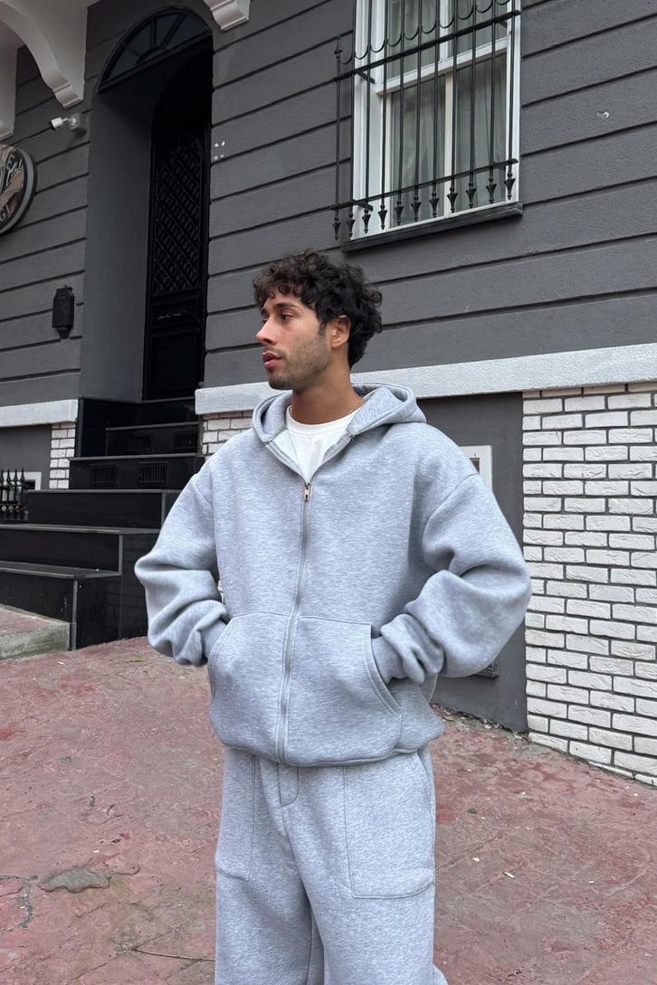 Basic Zip Hoodie
