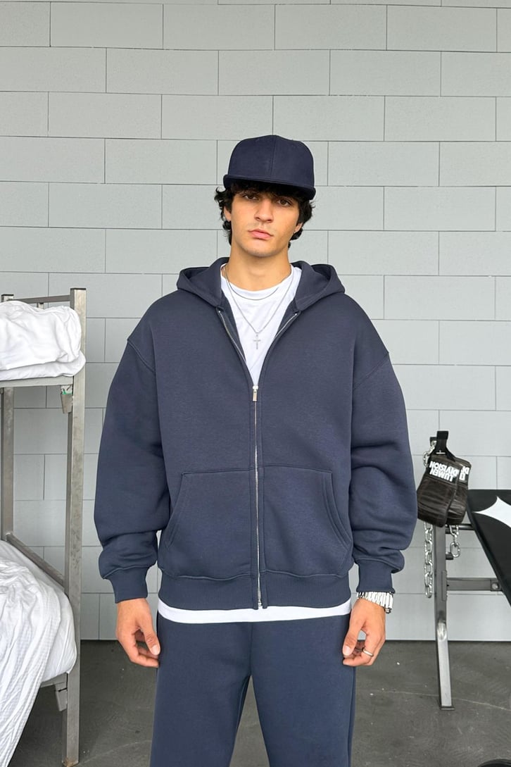 Basic Zip Hoodie