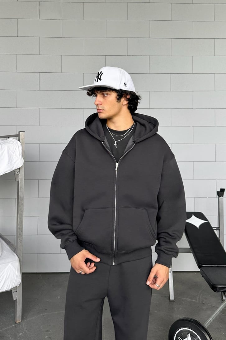 Basic Zip Hoodie