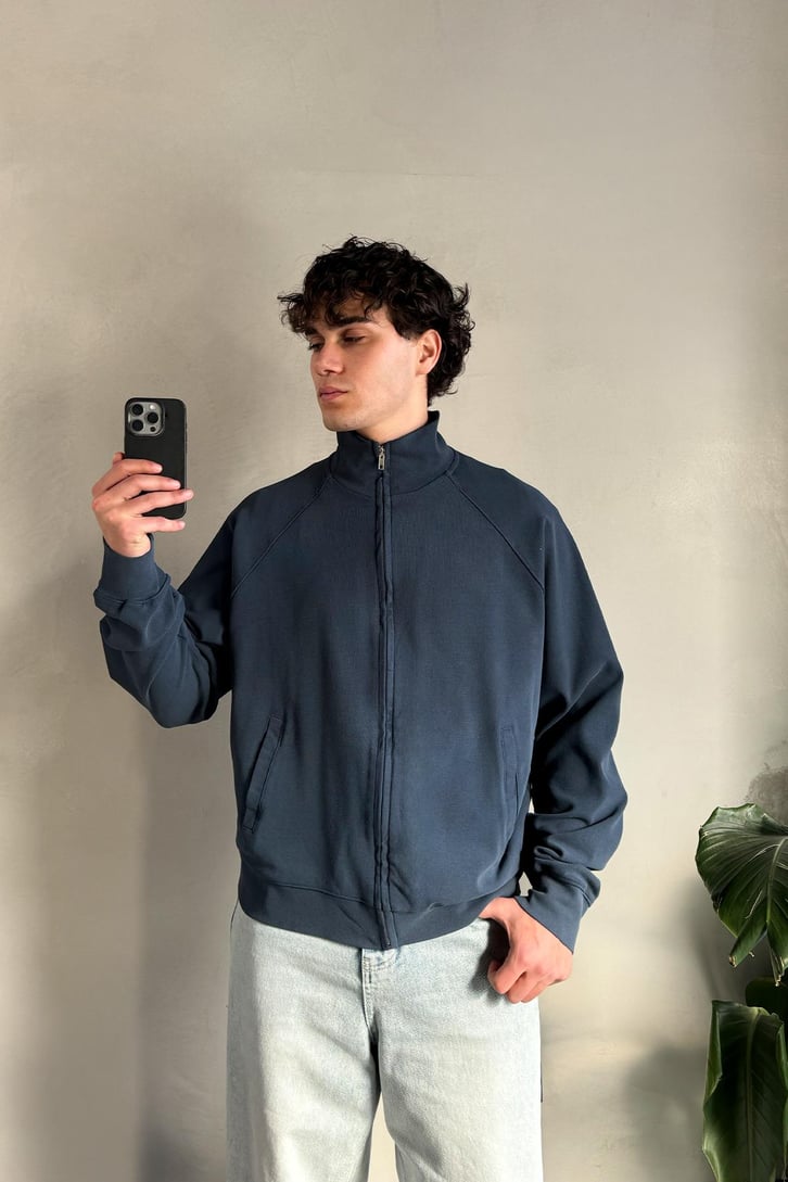 Basic Zip Sweatshirt