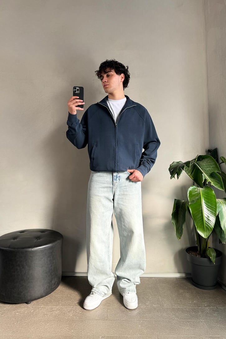 Basic Zip Sweatshirt