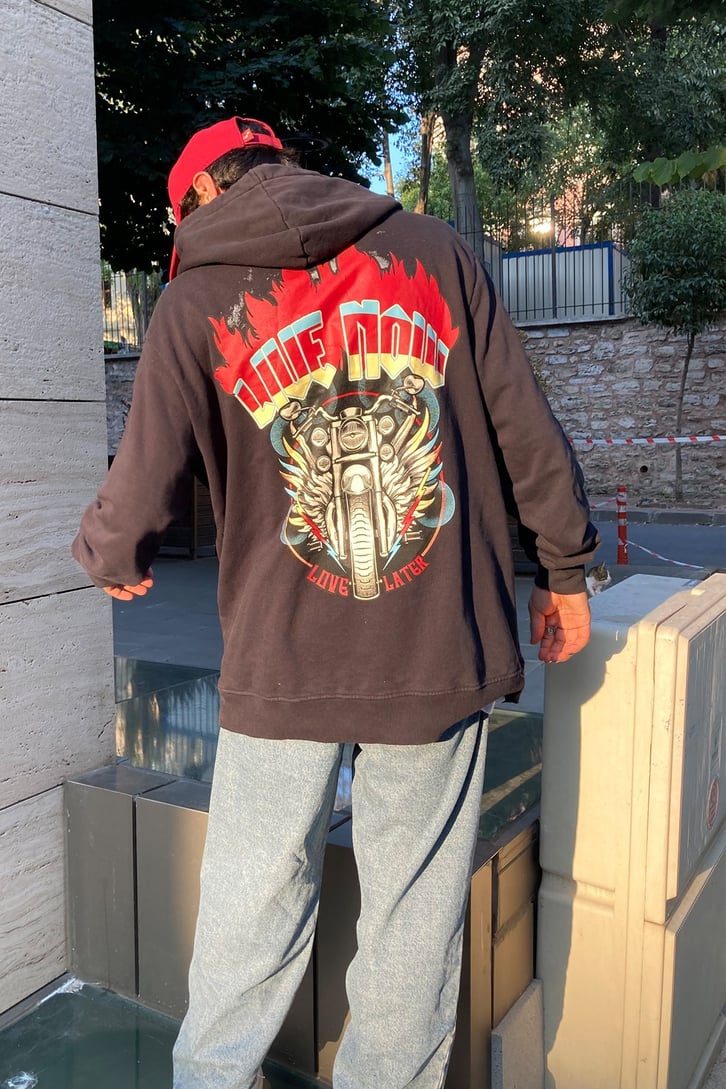 BASKILI HOODIE