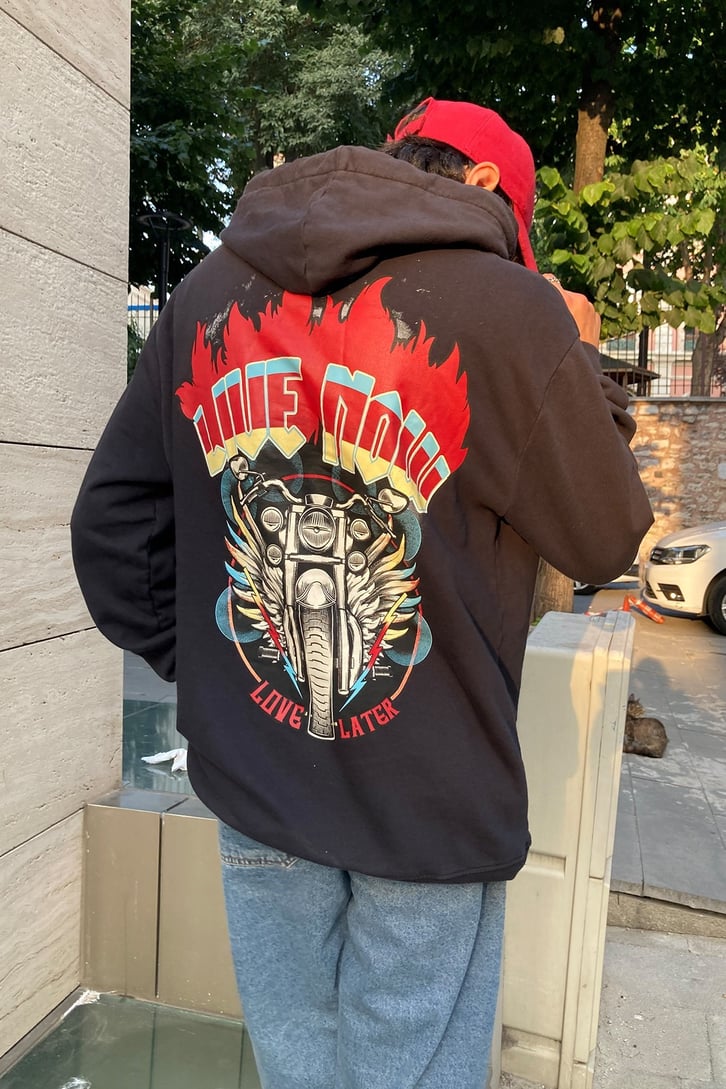 BASKILI HOODIE