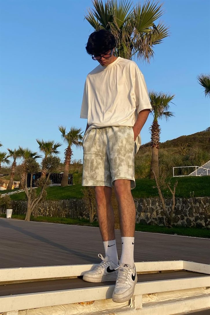 Batik Desen Bermuda Şort
