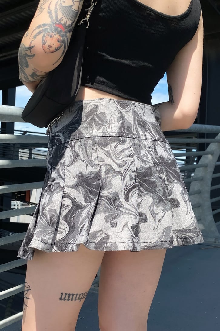 Batik Desen Siyah Mini Etek