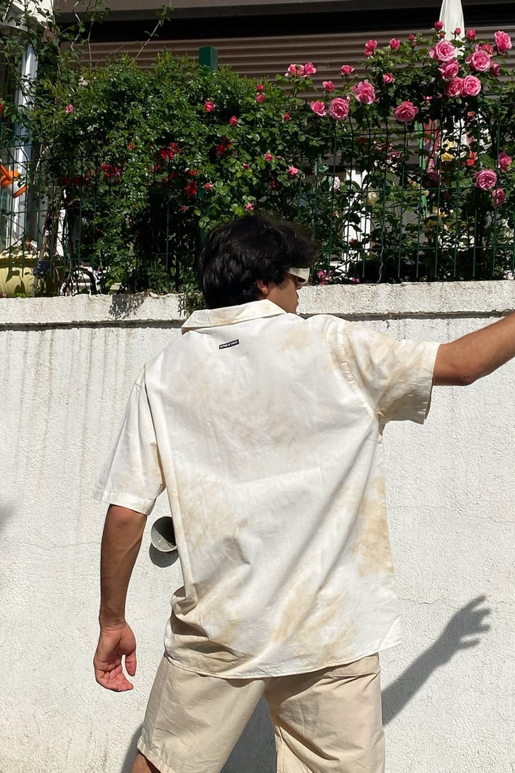 Batik Desenli Beyaz Kìsa Kollu Gömlek