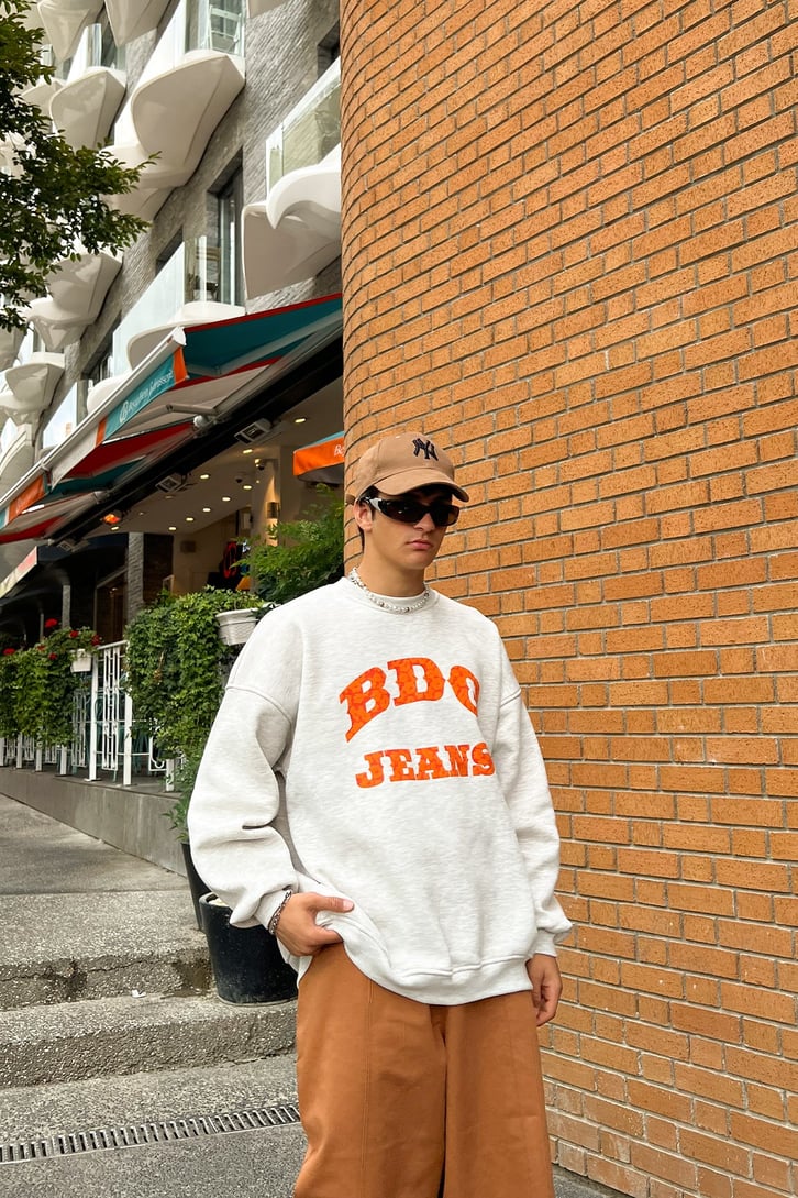 BDG Baskılı Gri Oversize Sweatshirt