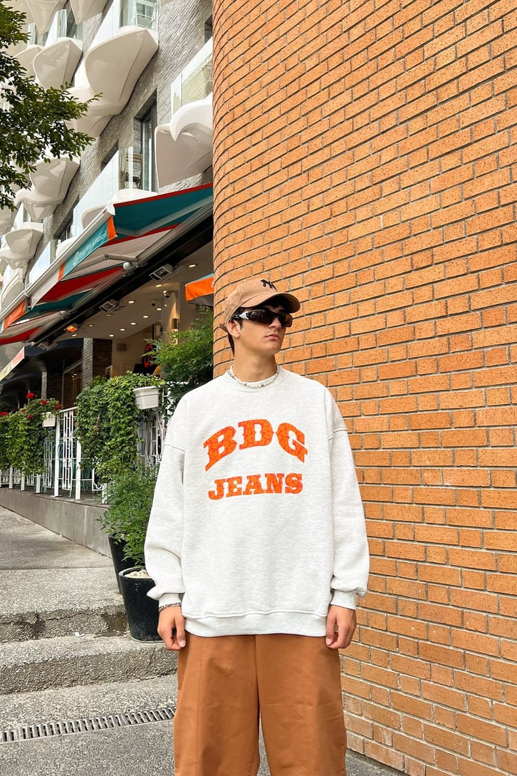 BDG Baskılı Gri Oversize Sweatshirt