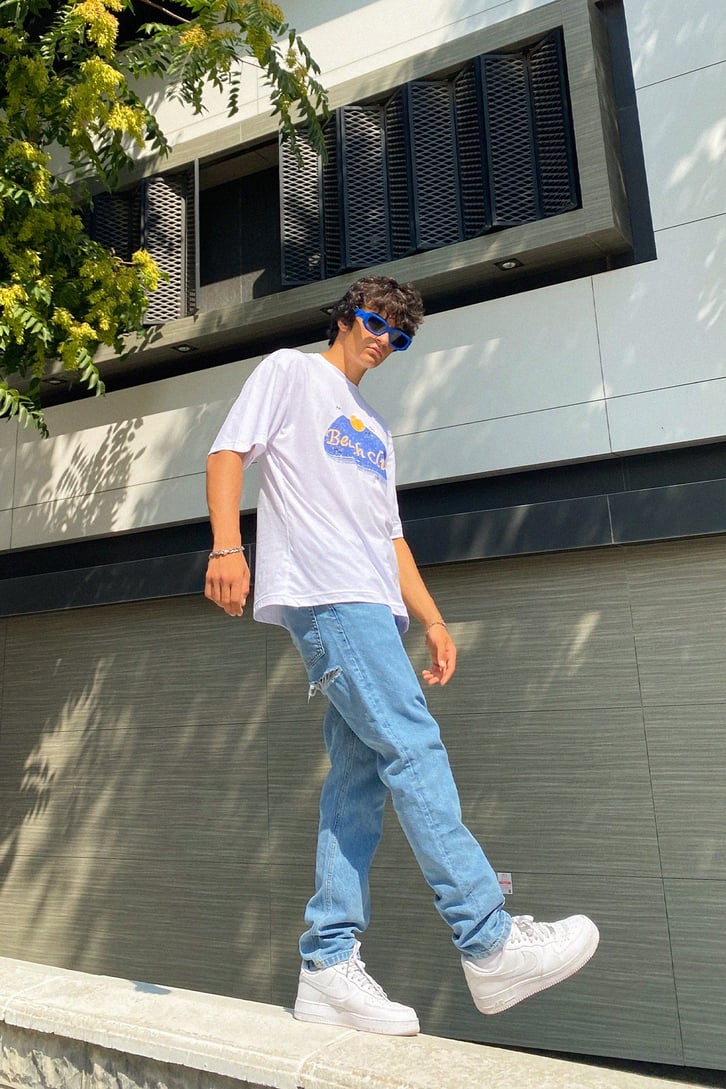 Beach Club Baskılı Beyaz Oversize Tshirt