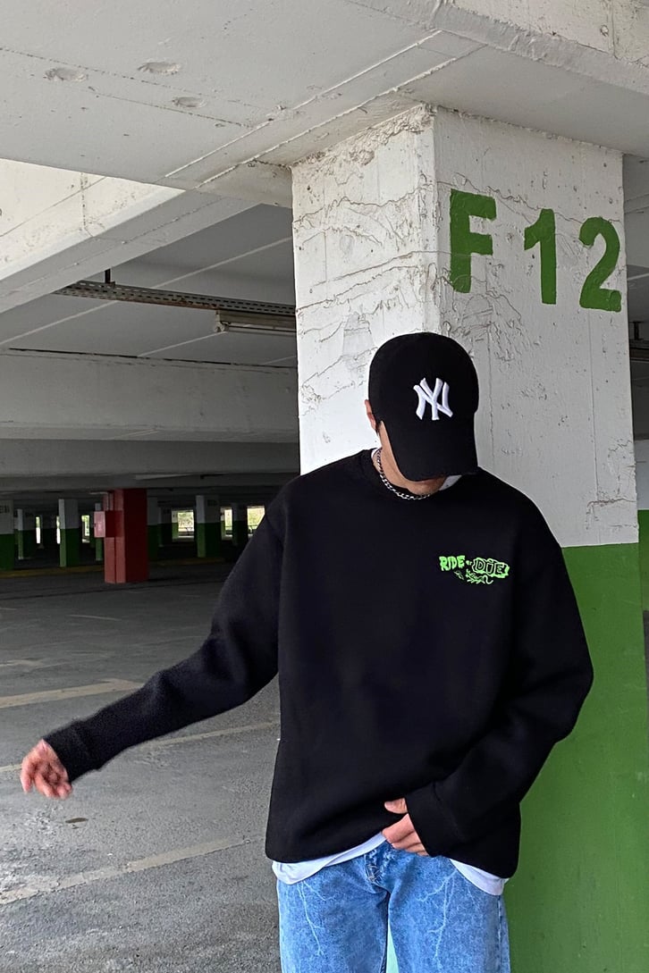 Beach Ghouls Oversize Printed Siyah Sweatshirt