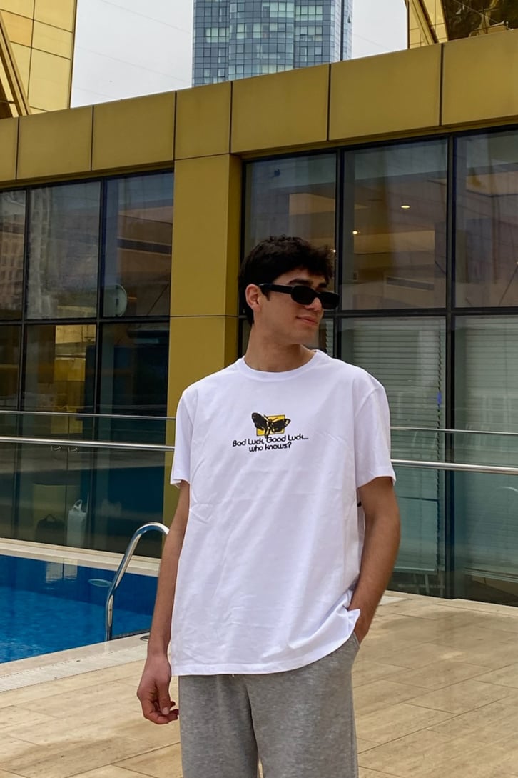 Bee Printed Regular Fit Tshirt
