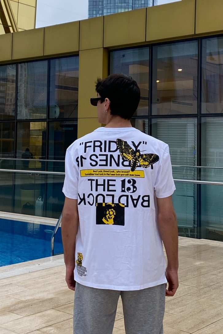 Bee Printed Regular Fit Tshirt