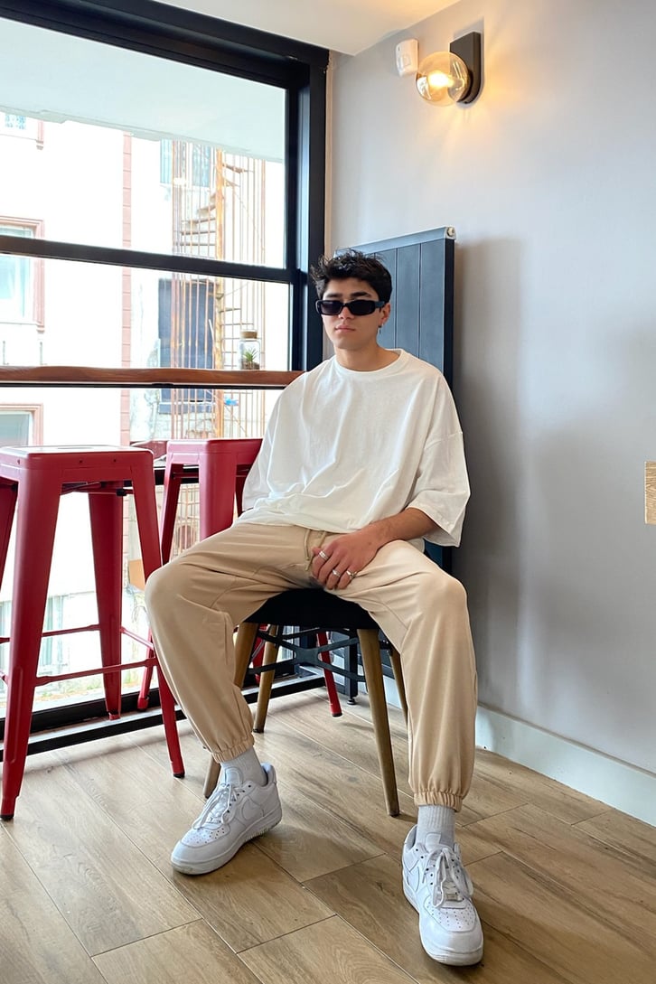 Beige Etiket Detay Oversize Sweatpant