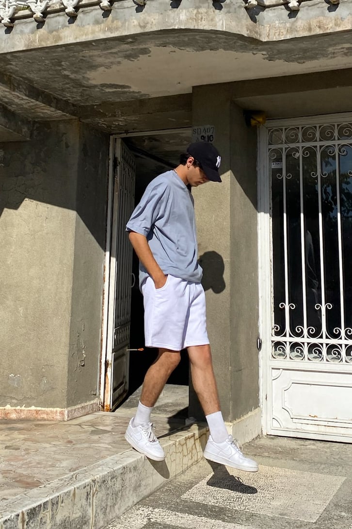 Bel Lastikli Basic Kırık Beyaz Şort