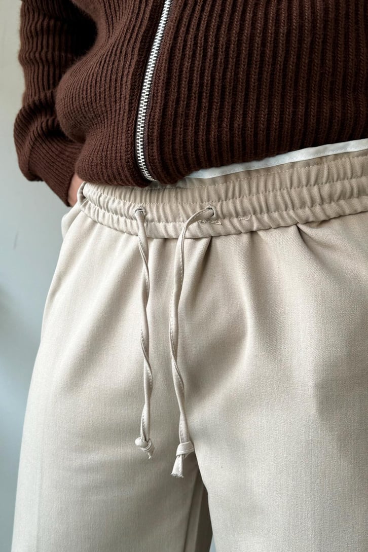 Bel Lastikli Basic Kumaş Pantolon
