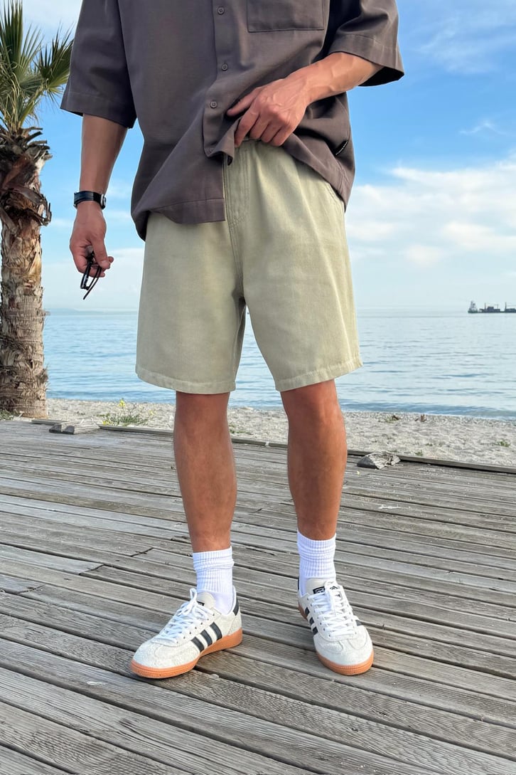 Bel Lastikli Basic Şort