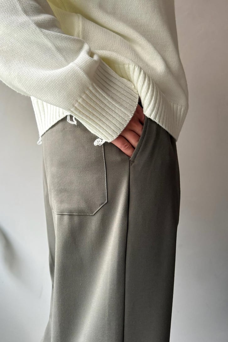 Bel Lastikli Basic Yeşil Kumaş Pantolon