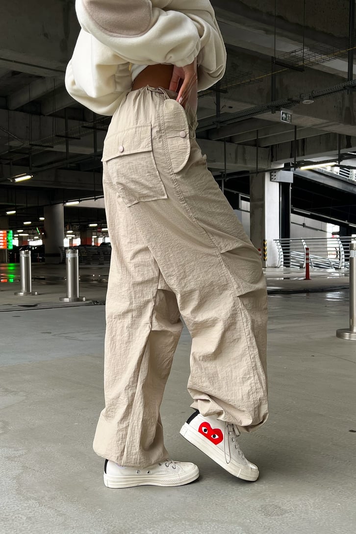 Bel Lastikli Krem Baggy Pantolon