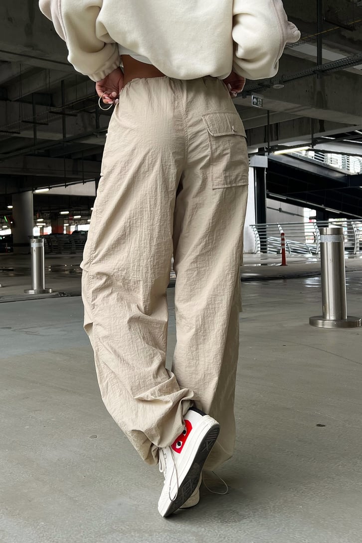 Bel Lastikli Krem Baggy Pantolon
