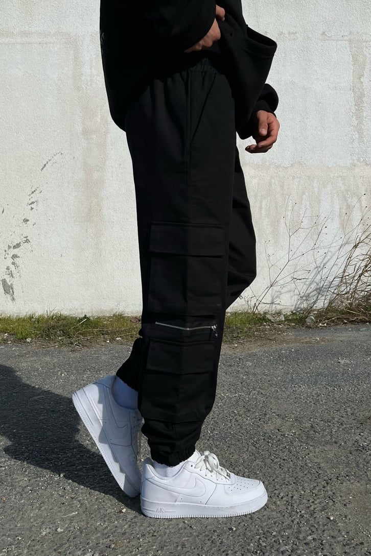 Bel Lastikli Zip Detay Siyah Jogger Pantolon