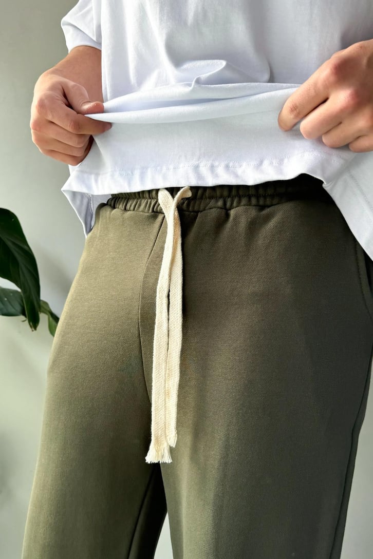 Beli Lastikli Basic Siyah Baggy Eşofman