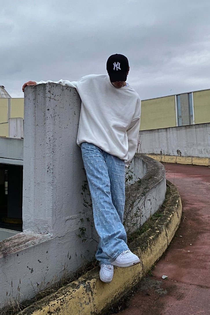Beyaz Basic Oversize Sweatshirt