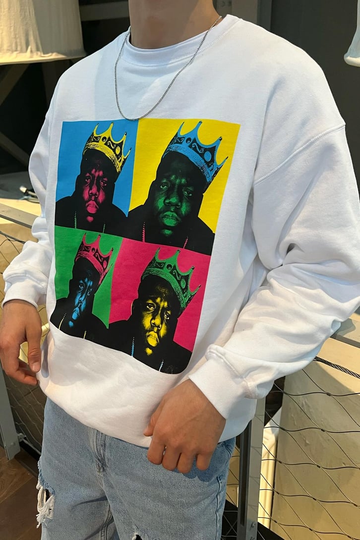 Biggie Baskılı Beyaz Oversize Sweatshirt
