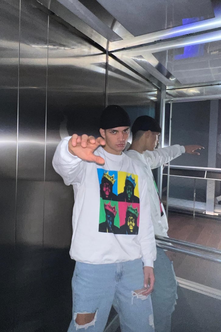 Biggie Baskılı Beyaz Oversize Sweatshirt