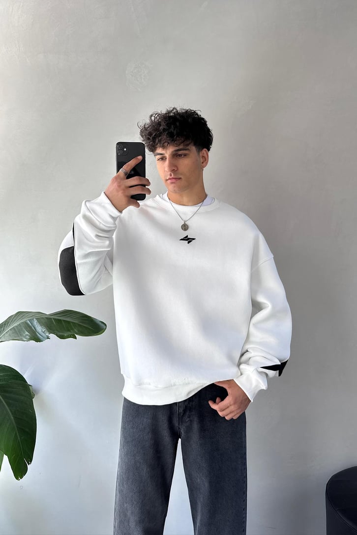 Biye Geçişli Bisiklet Yaka Sweatshirt